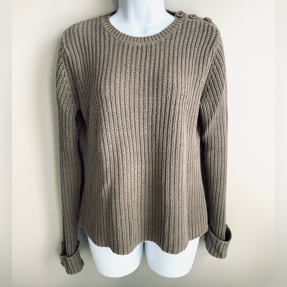 ‼️SALE‼️$25 Like/Bundle/Offer Like New Button Shoulder Ribbed Sweater - Picture 1 of 4